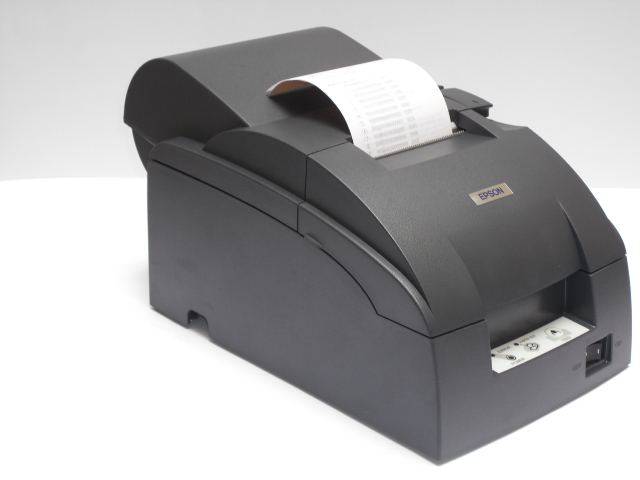 Impresora EPSON TMU220 B, Bicolor, Impresora de recibos (rollo 7.6cm, 9 espiga), Corte Automatico, Usb, Color Gris 